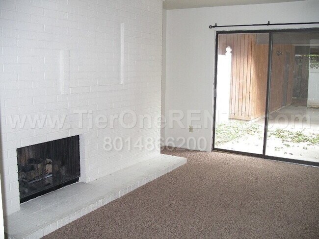 Building Photo - NO DEPOSIT option available for qualified ...