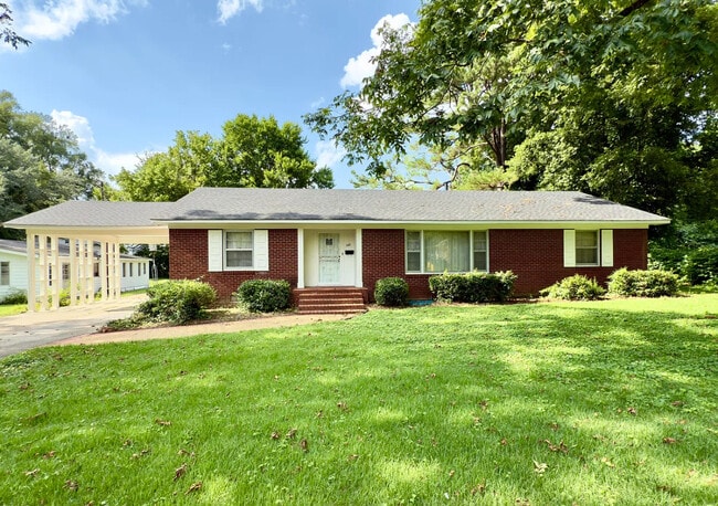 Primary Photo - 110 Shadowlane Dr