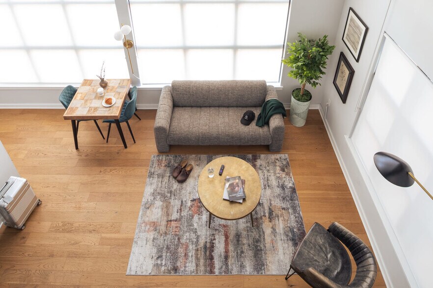 Building Photo - 222-24 Vine St