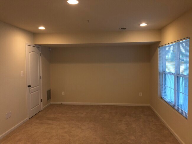 Building Photo - 11813 Sunset Ridge Pl