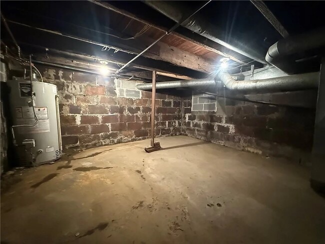 Building Photo - 407 Mitchell Ave