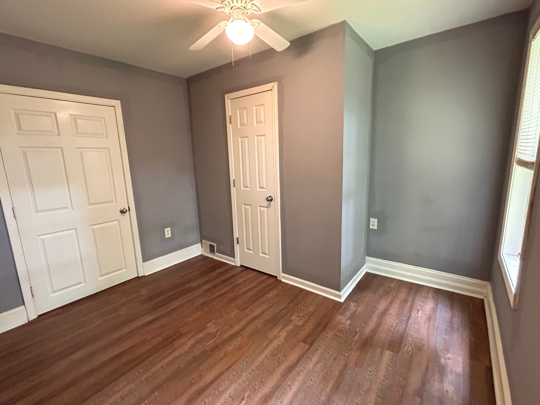 Main Floor Bedroom - 17 Liberty St