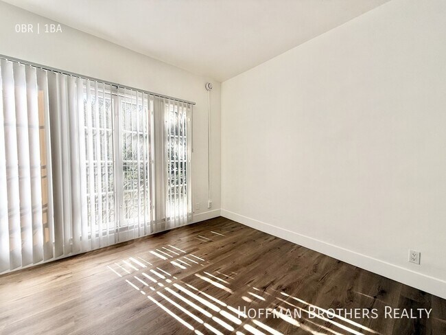 Building Photo - 4231 Leimert Blvd