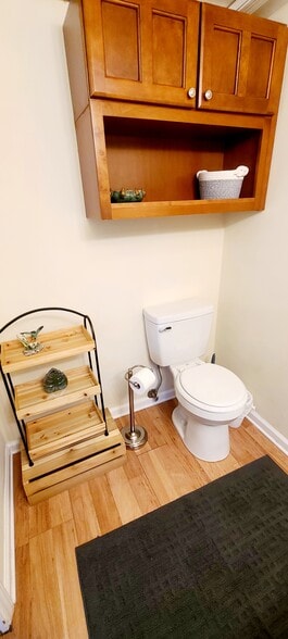 Building Photo - 496 Lawnview Dr