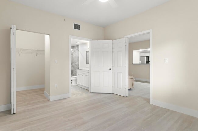 Building Photo - 7085 Nova Dr