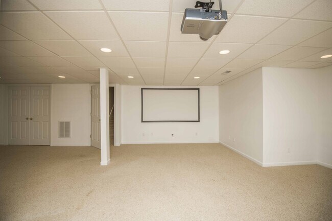 Building Photo - 106 Oohleeno Way