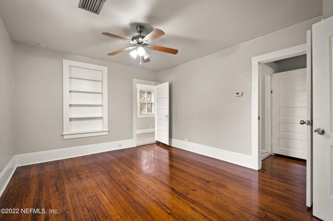Building Photo - 1511 Belmonte Ave