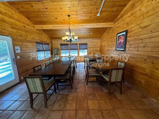 Building Photo - 971 Mountain Cove Rd