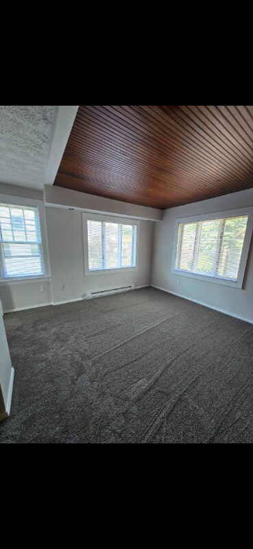 Building Photo - 1104 W 8th St