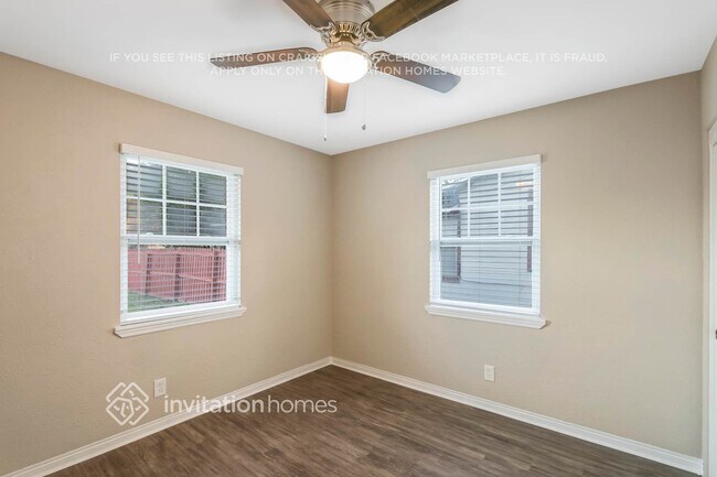 Building Photo - 4535 Emerson Ave S