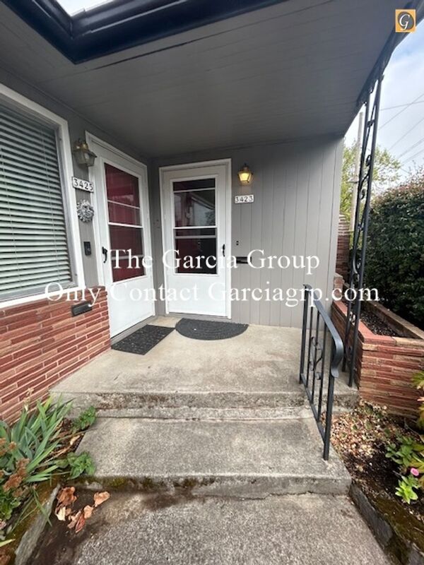 Building Photo - 3423-3435 SE 78th Ave