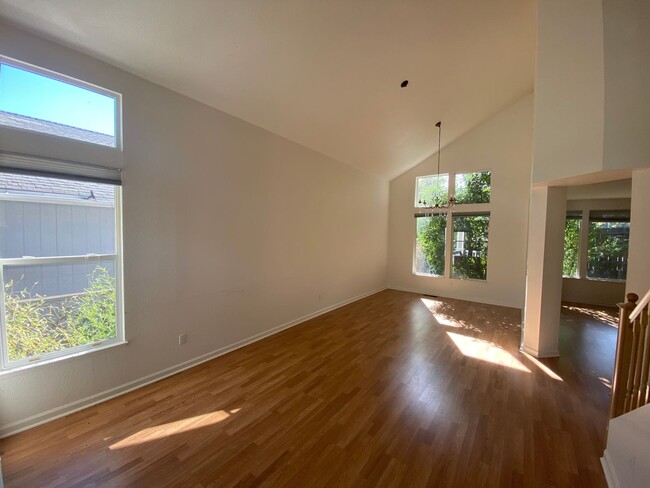 Building Photo - $300 MOVE IN SPECIAL!! Beautiful 3-Bedroom...