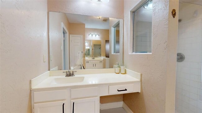 Building Photo - 14919 Forest Trails Dr
