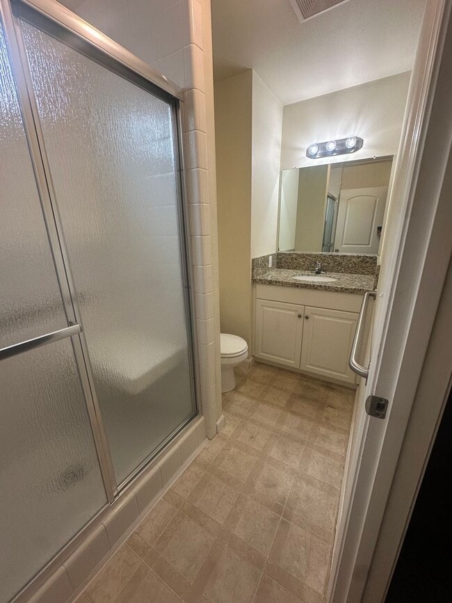 Building Photo - 511.5 N A St