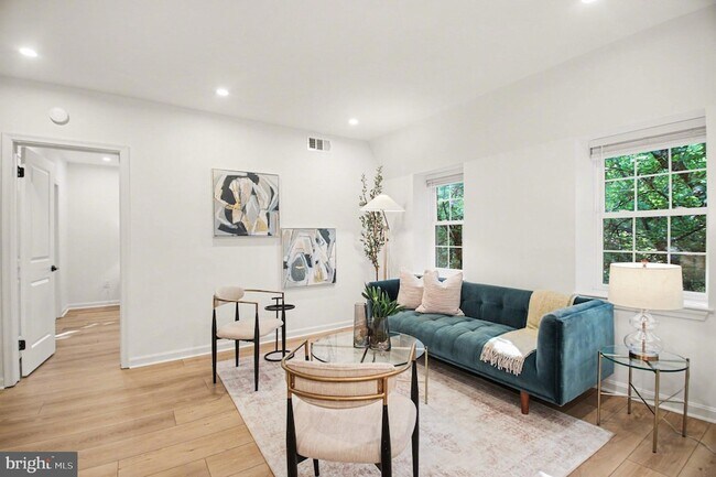 Building Photo - 2007 Key Blvd