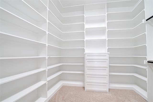 Building Photo - 6844 Westbury Dr