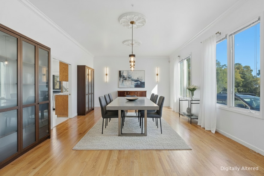 Building Photo - 544 Sunset Way