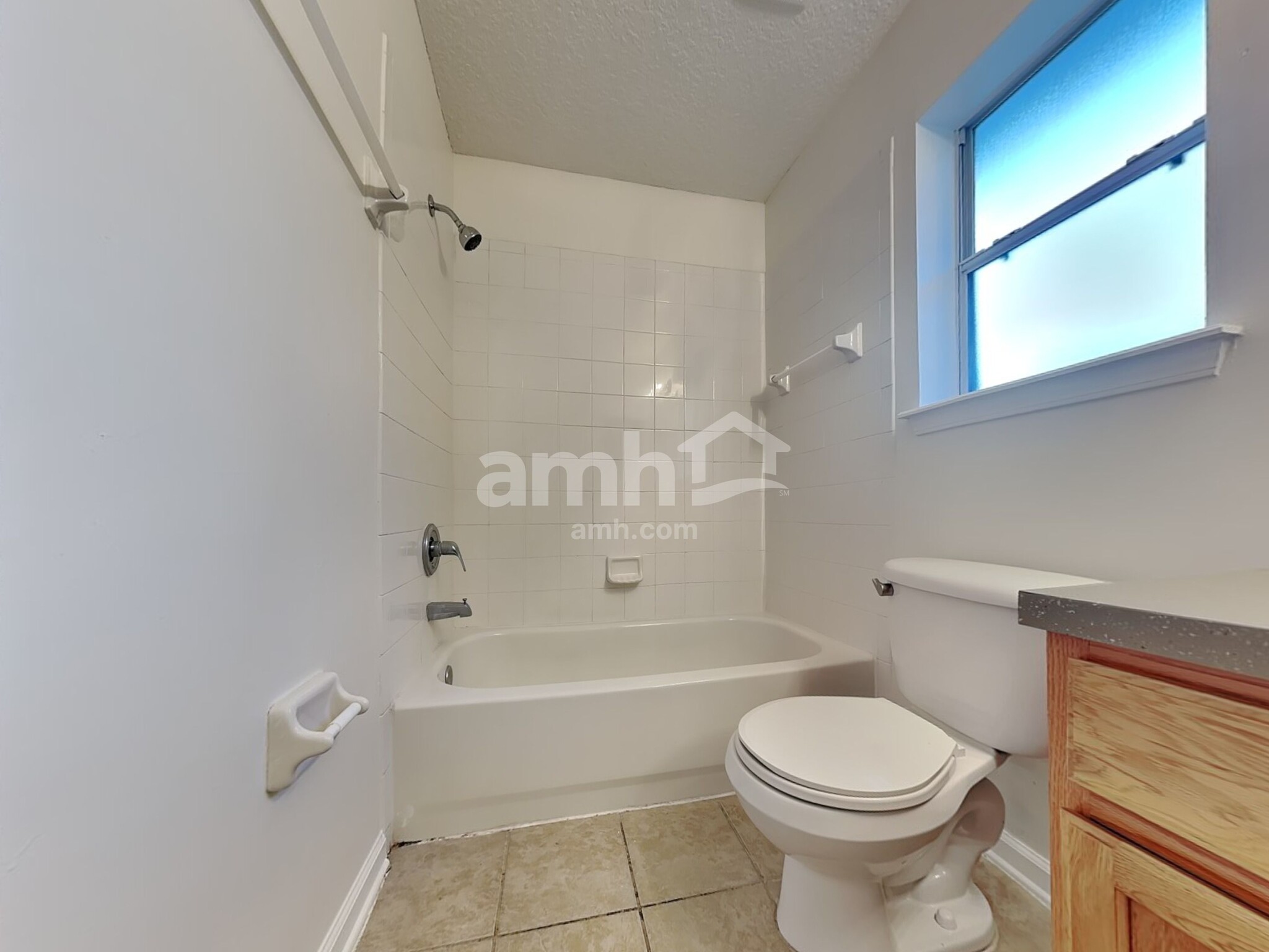 Building Photo - 11670 Deep Springs Dr N