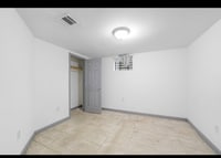 Building Photo - 904 S 18th St