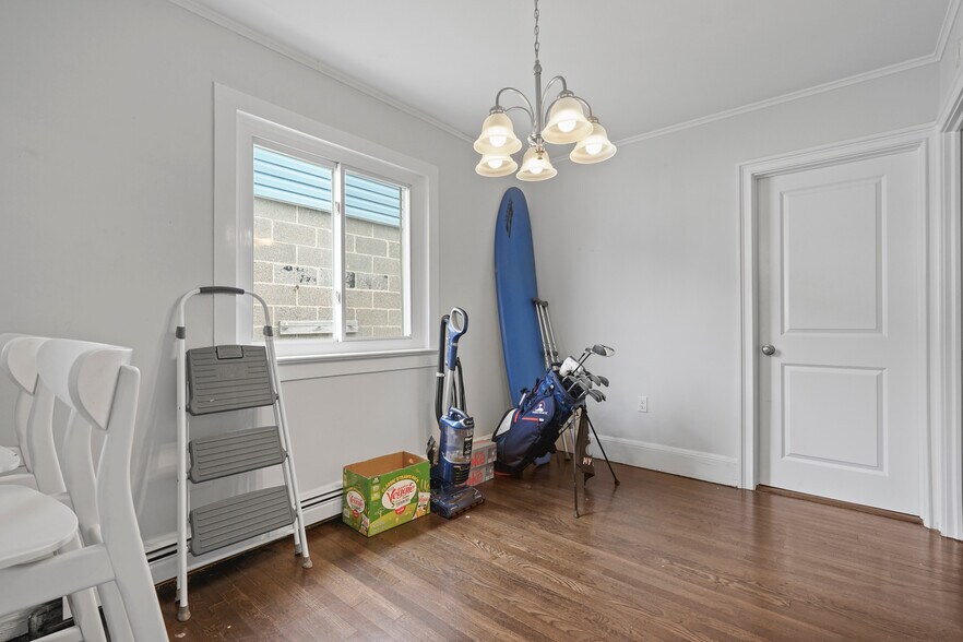 Building Photo - 55 Seadrift Ave