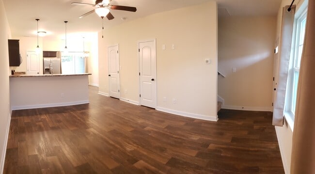 Building Photo - 409 Justice Farm Dr