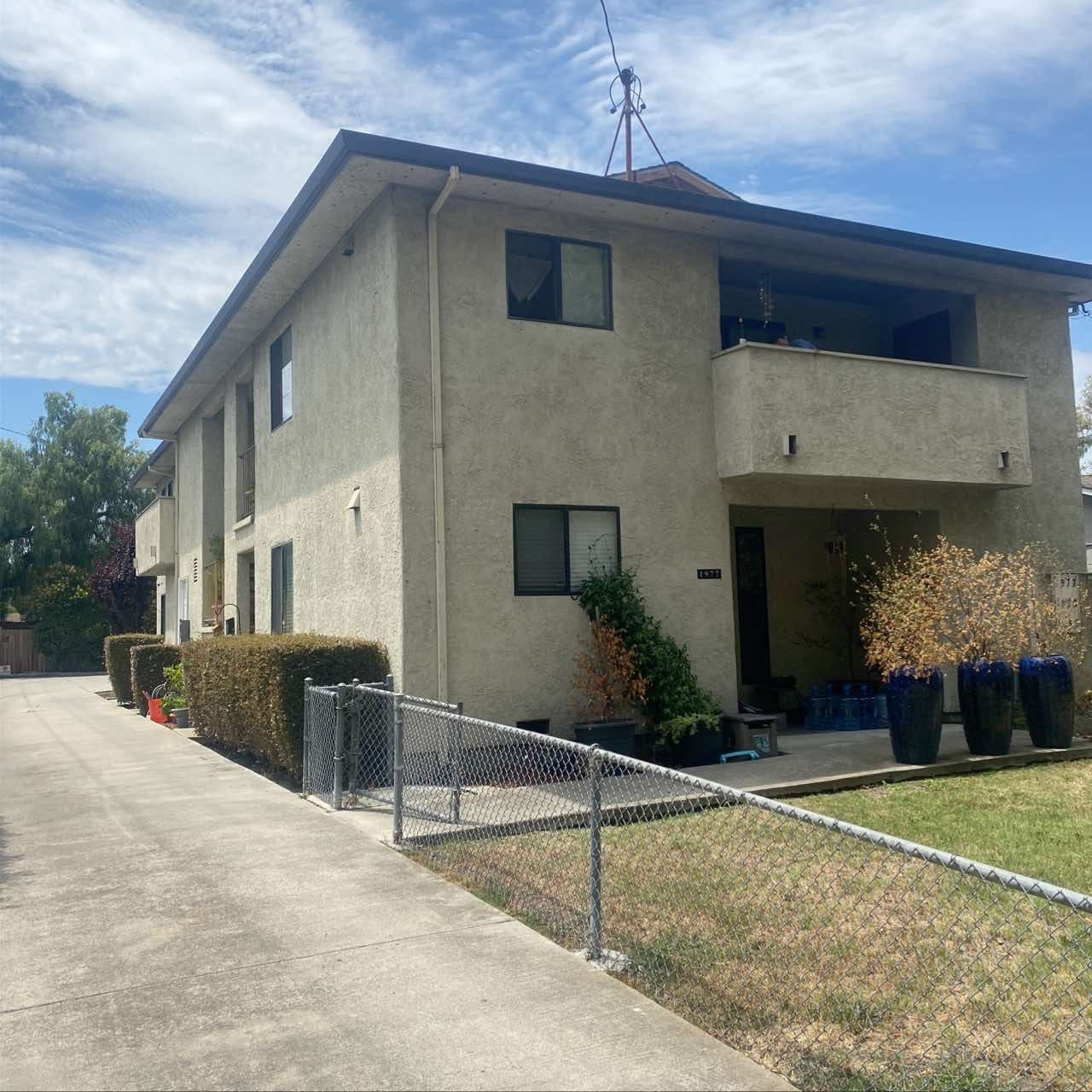 Building Photo - 1981 Park Ave