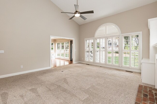 Building Photo - Meticulous Four Bedroom Dream Home!