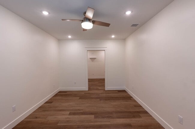 Building Photo - New Construction 4bd/3ba Townhouse