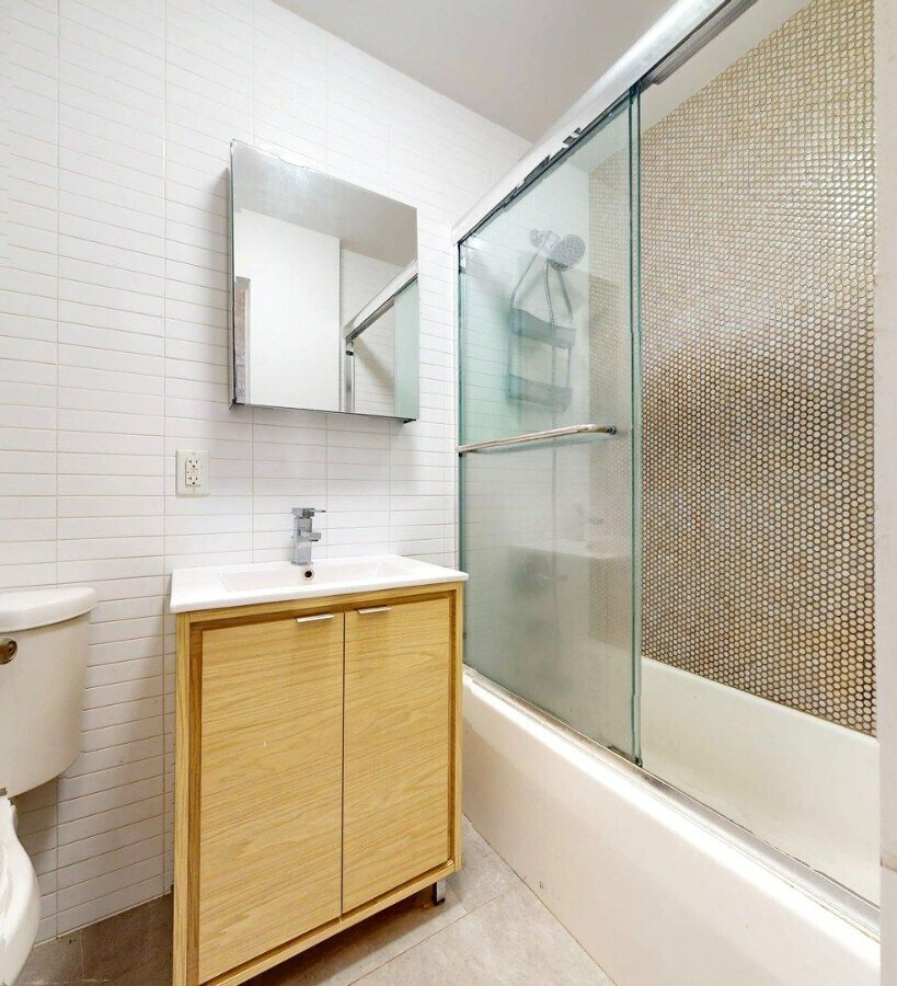 Building Photo - West 134th Street