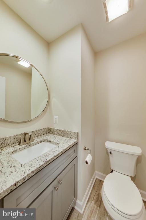 Building Photo - 12004 Montrose Village Terrace