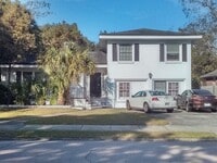 Building Photo - 2 E 54th St