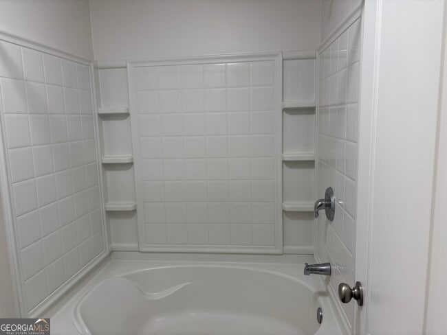 Building Photo - 6367 Ellenwood Dr