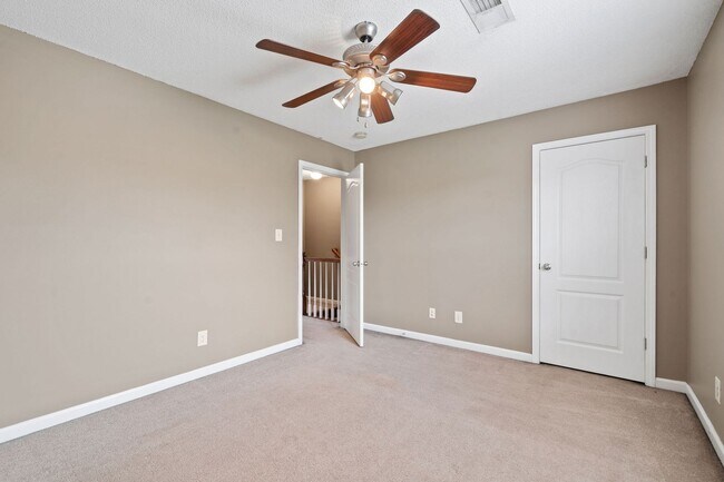 Building Photo - 524 Patriot Park Ct