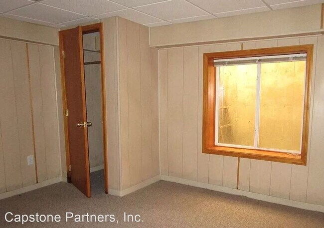 Building Photo - 4 br, 3 bath House - 3100 W Sunnybrook St