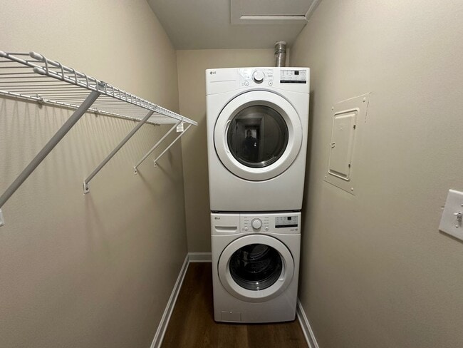 Building Photo - Renovated 3 Bed | 1 Bath House in Raleigh ...