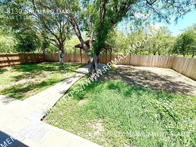 Building Photo - 8130 Shumard Oak Dr