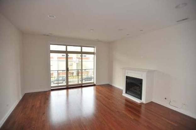 Building Photo - 2841 N Pulaski Rd