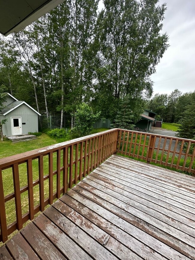 Building Photo - Spacious Kenai Home!