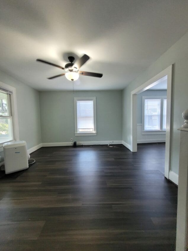 Building Photo - 121 W Main St