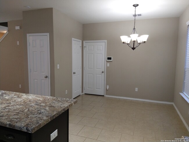 Building Photo - 10130 Castello Cyn