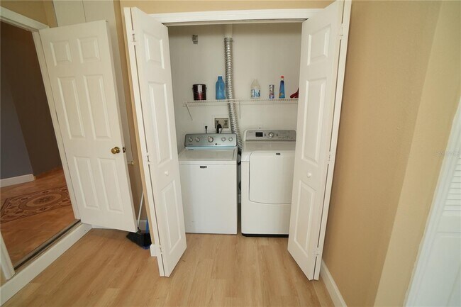 Building Photo - 205 Indian Point Cir