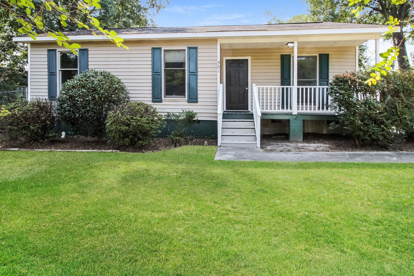 Building Photo - 501 Riley St