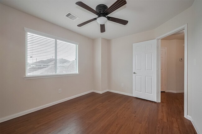 Building Photo - 6026 Stockholm Ct