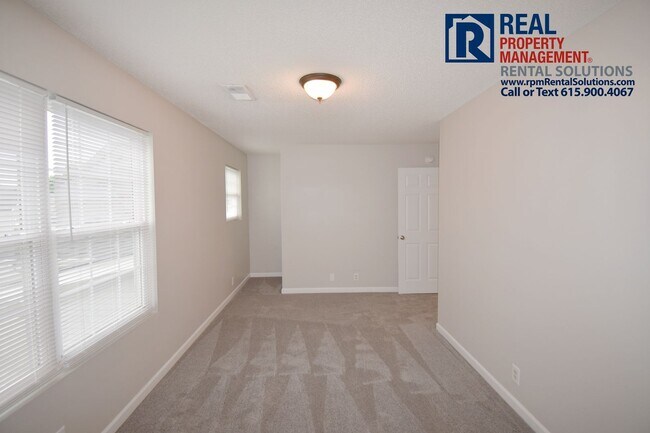 Building Photo - Large 4BR plus Bonus on Indian Park Drive! Available now!
