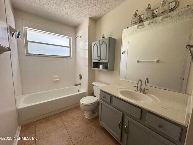 Building Photo - 10373 Birchfield Dr