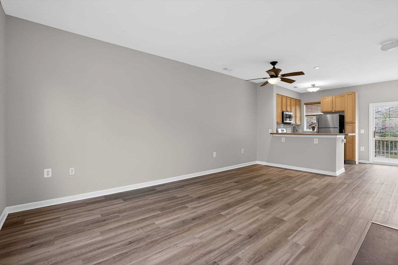 Building Photo - 23185 Blackthorn Square