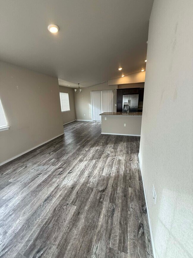 Building Photo - 1745 Flintshire St