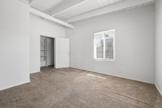 Building Photo - Pre- Lease August 2026 - UA Bungalow