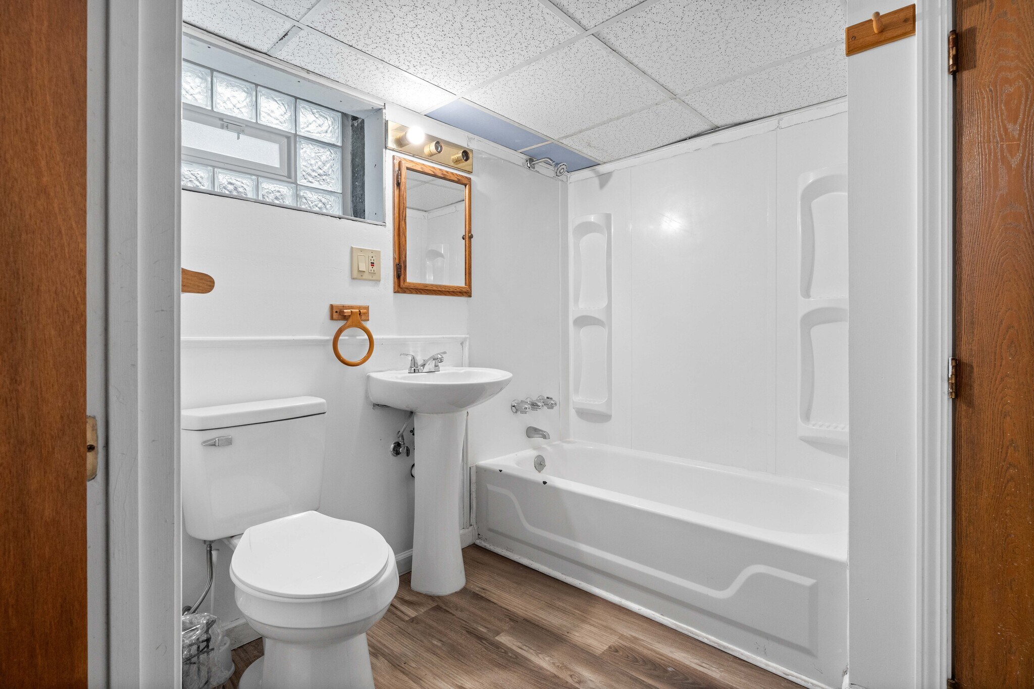 Building Photo - 2416 Sherry Rd