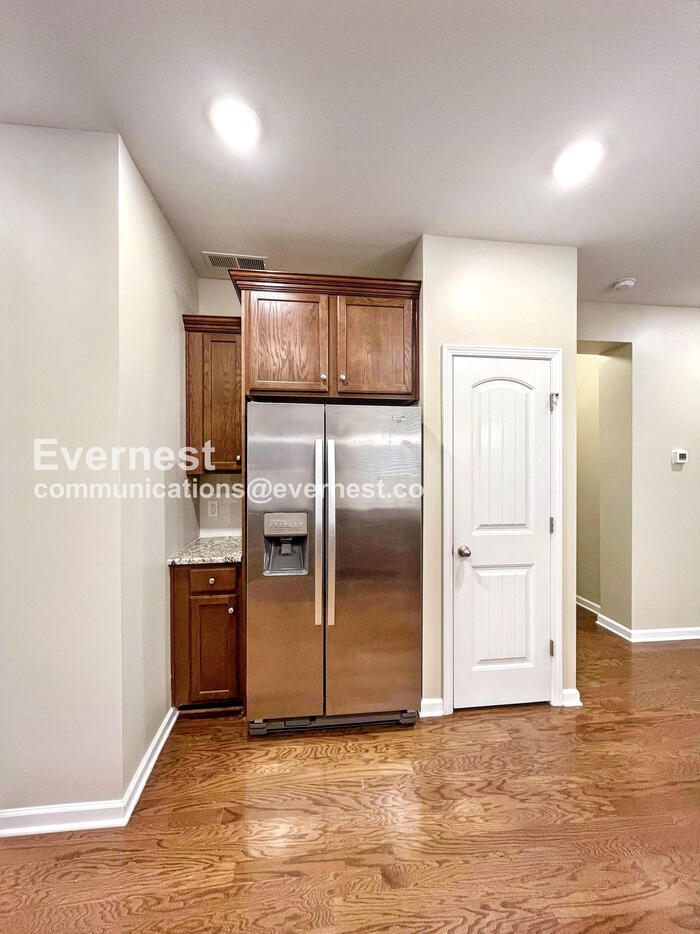 Building Photo - 3724 Hoggett Ford Rd